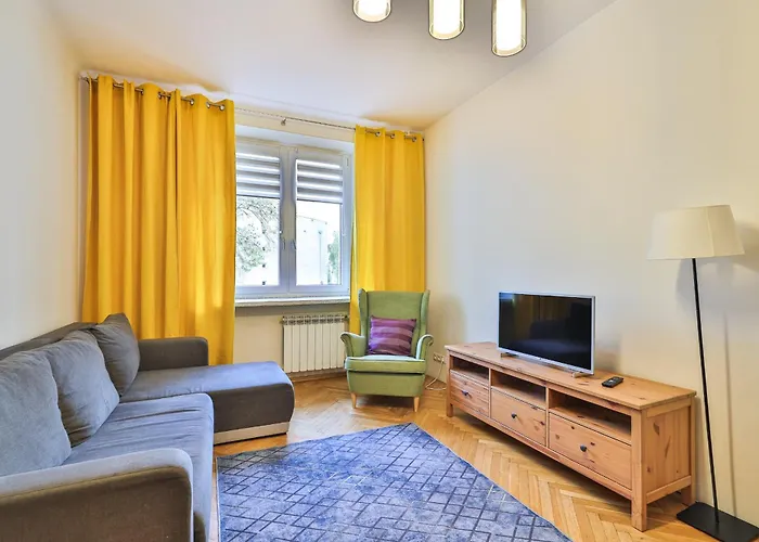 Rabsztynska 15 Metro Mlynow By Perfect * Warszawa